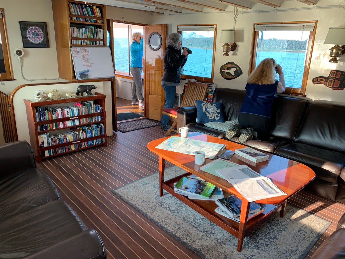 Nature viewing from small Alaska cruise